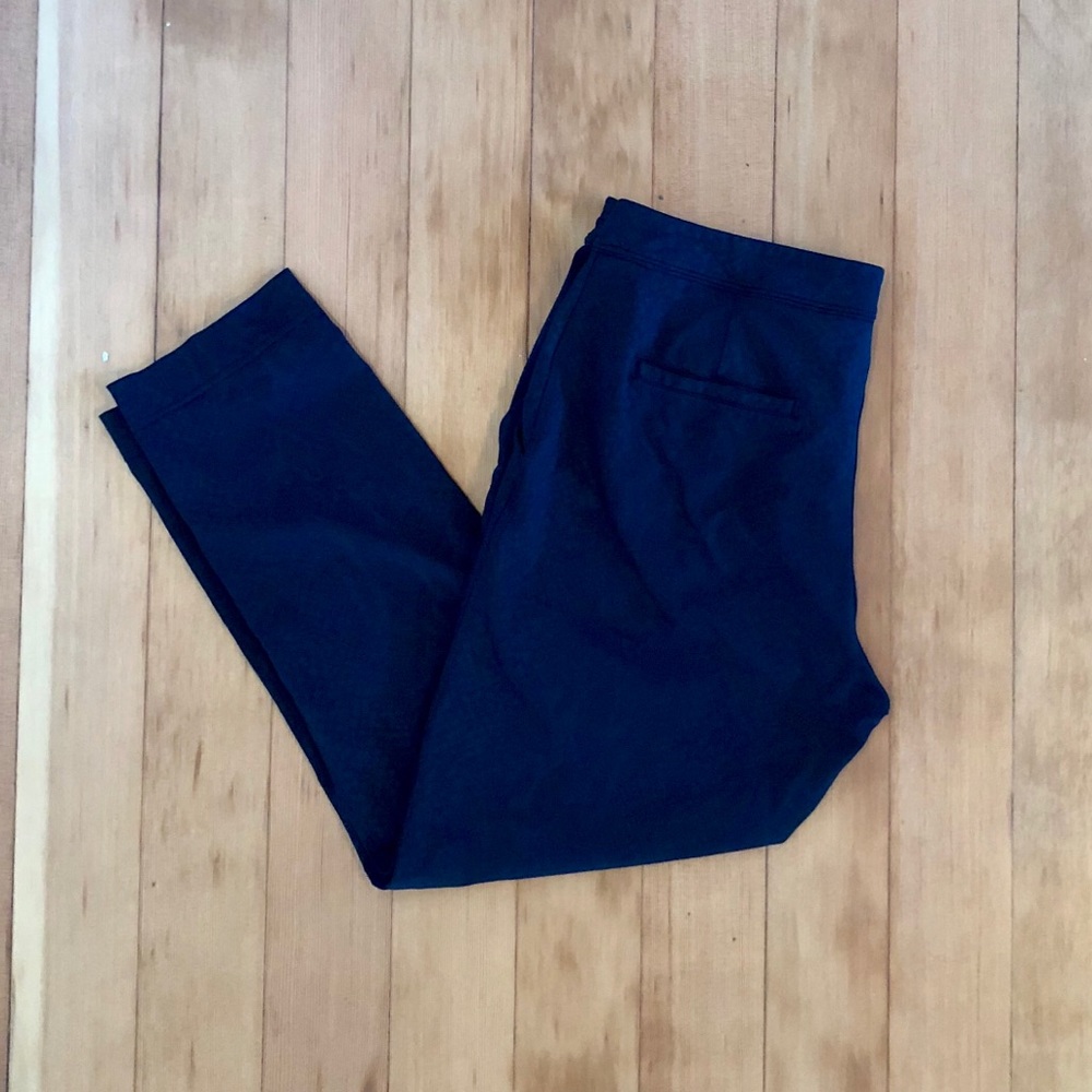 Lululemon On the Fly Pant 28” | Sz: 8 | EUC